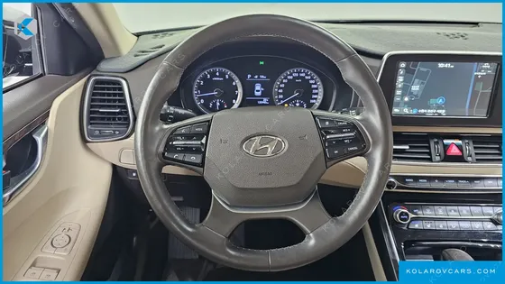 HYUNDAI GRANDEUR 2.4 PREMIUM