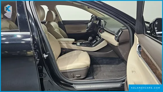 HYUNDAI GRANDEUR 2.4 PREMIUM