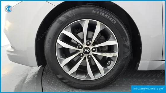 HYUNDAI GRANDEUR HG240 LUXURY
