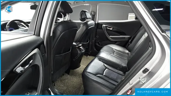 HYUNDAI GRANDEUR HG240 LUXURY