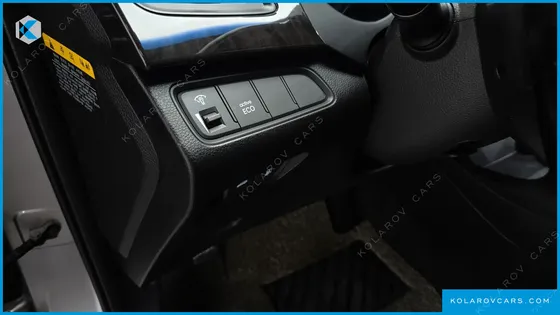 HYUNDAI GRANDEUR HG240 LUXURY