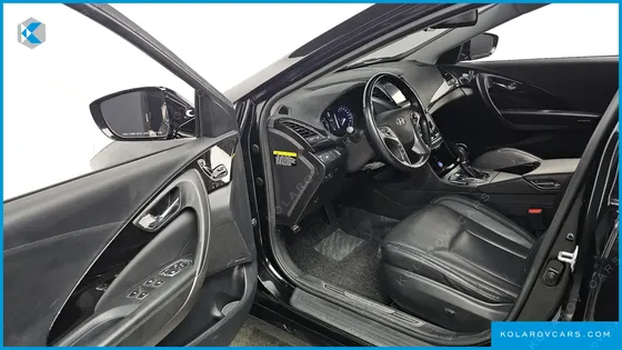 HYUNDAI GRANDEUR HG240 MODERN