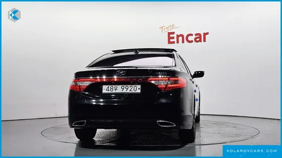 HYUNDAI GRANDEUR HG240 LUXURY