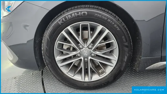 HYUNDAI GRANDEUR 2.4 PREMIUM