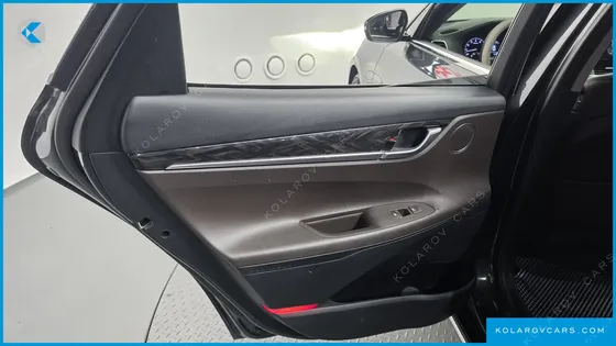 HYUNDAI GRANDEUR 2.4 PREMIUM