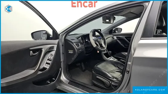 HYUNDAI ELANTRA (AVANTE) M16 GDI DELUXE