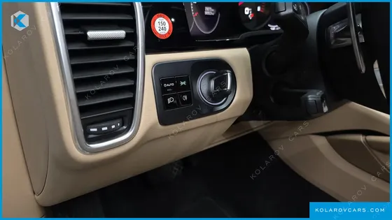 PORSCHE CAYENNE 3.0