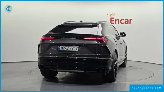 LAMBORGHINI URUS 4.0 V8