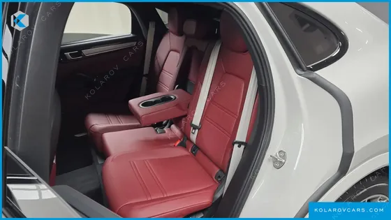 PORSCHE CAYENNE 3.0 COUPE PLATINUM EDITION