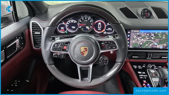 PORSCHE CAYENNE 3.0 COUPE PLATINUM EDITION