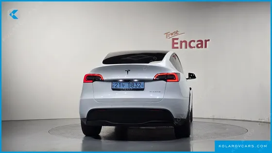 TESLA MODEL Y LONG RANGE AWD