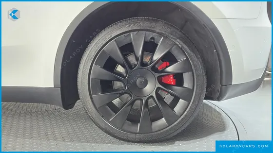 TESLA MODEL Y LONG RANGE AWD