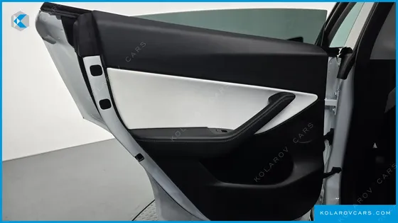 TESLA MODEL Y LONG RANGE AWD