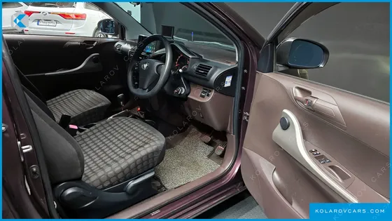 TOYOTA IQ 1.0
