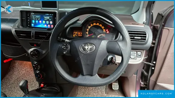 TOYOTA IQ 1.0