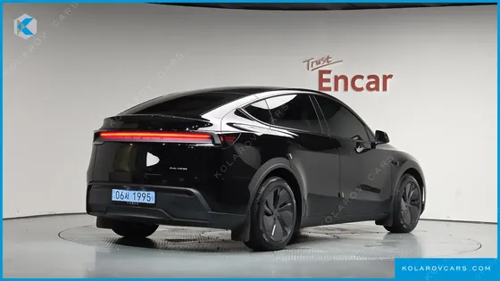 TESLA MODEL Y PREMIUM LONG RANGE AWD
