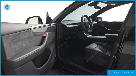TESLA MODEL Y PREMIUM LONG RANGE AWD