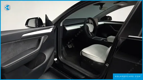 TESLA MODEL Y RWD