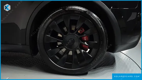 TESLA MODEL Y RWD