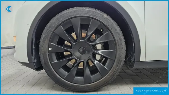 TESLA MODEL Y LONG RANGE AWD