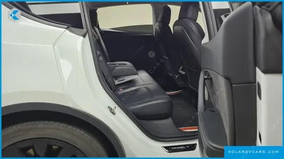 TESLA MODEL Y LONG RANGE AWD