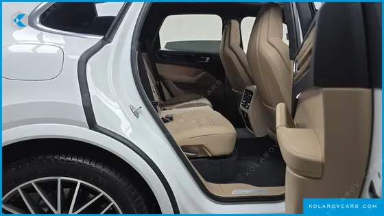 PORSCHE CAYENNE 3.0