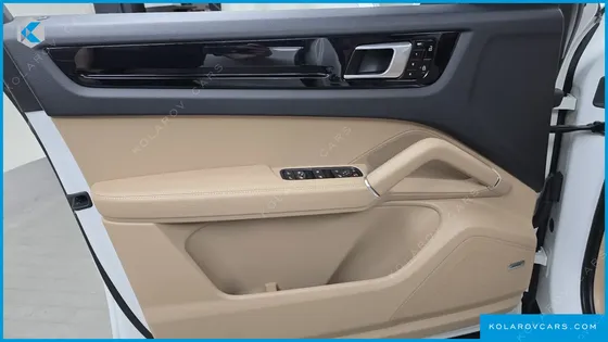 PORSCHE CAYENNE 3.0