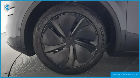 TESLA MODEL Y RWD
