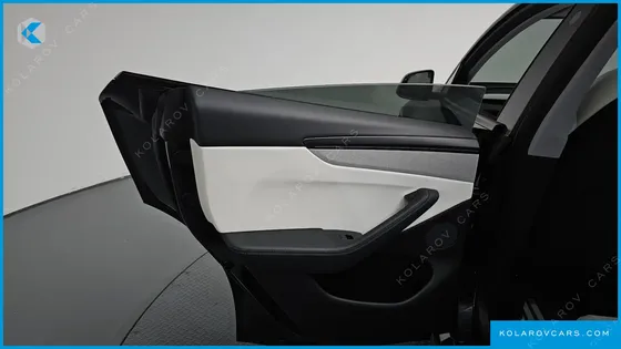 TESLA MODEL Y RWD