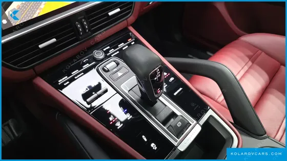 PORSCHE CAYENNE 3.0 E-HYBRID PLATINUM EDITION