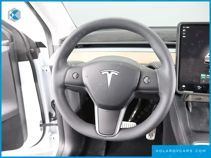 TESLA MODEL Y RWD