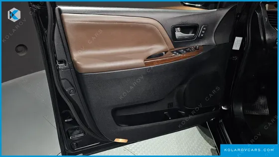 TOYOTA SIENNA 3.5 AWD