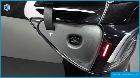 TESLA MODEL Y L LONG RANGE AWD