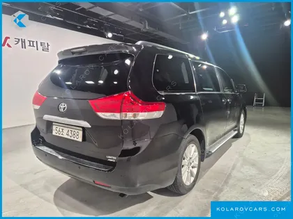 TOYOTA SIENNA 3.5 AWD