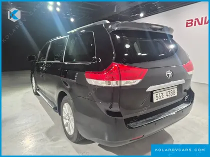 TOYOTA SIENNA 3.5 AWD
