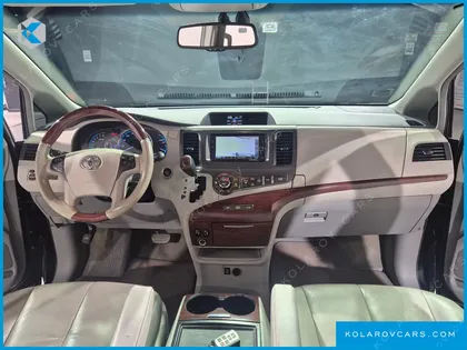 TOYOTA SIENNA 3.5 AWD