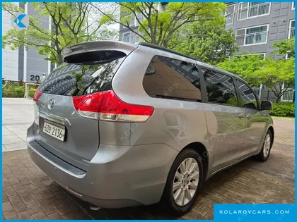 TOYOTA SIENNA 3.5