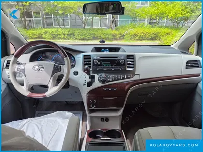 TOYOTA SIENNA 3.5