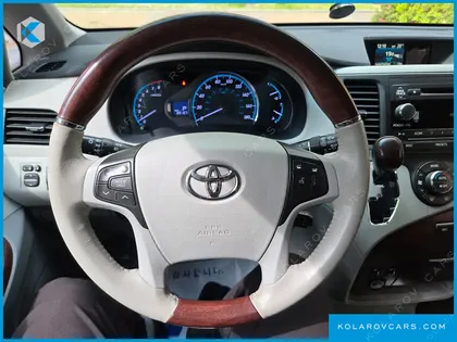 TOYOTA SIENNA 3.5
