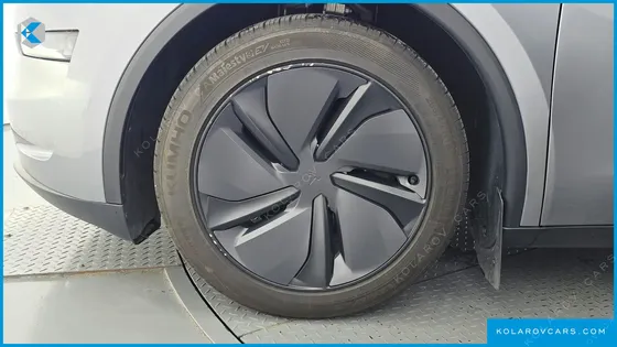 TESLA MODEL Y RWD