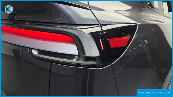 TESLA MODEL Y L LONG RANGE AWD