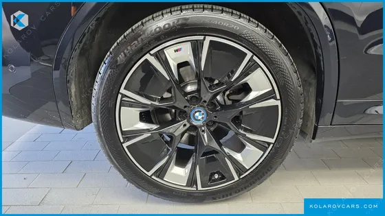BMW IX3 M SPORTS