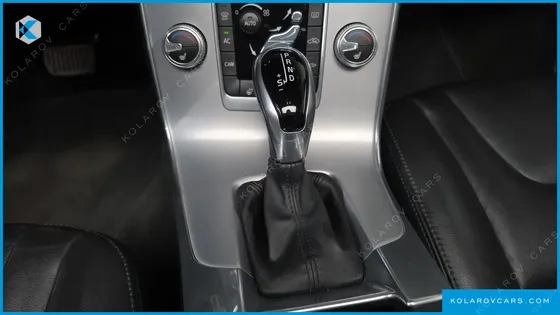 VOLVO S60 D3