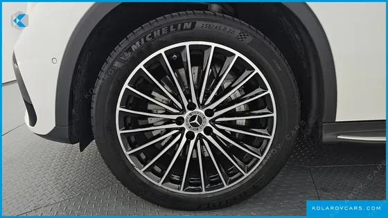 MERCEDES GLC-CLASS GLC300 4MATIC AMG LINE
