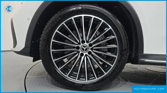 MERCEDES GLC-CLASS GLC300 4MATIC AMG LINE