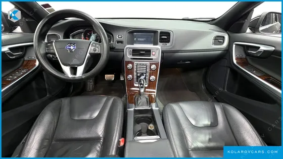 VOLVO S60 D4
