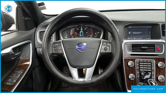 VOLVO S60 D4