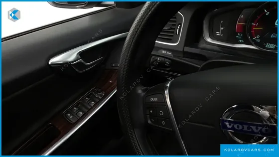 VOLVO S60 D4