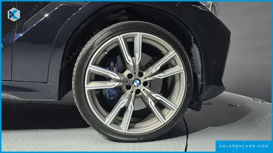 BMW X6 M50I