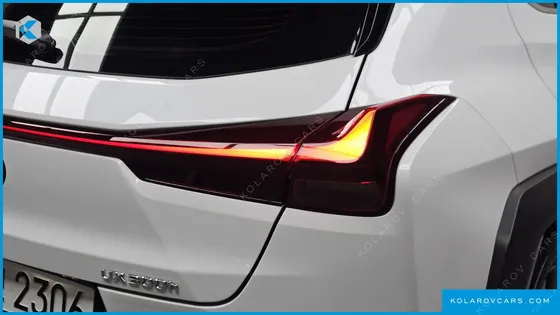 LEXUS UX 2.0 F-SPORT 2WD